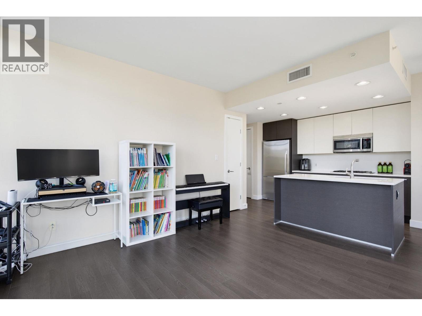 604 2008 Rosser Avenue, Burnaby, British Columbia  V5C 0H8 - Photo 10 - R3174903