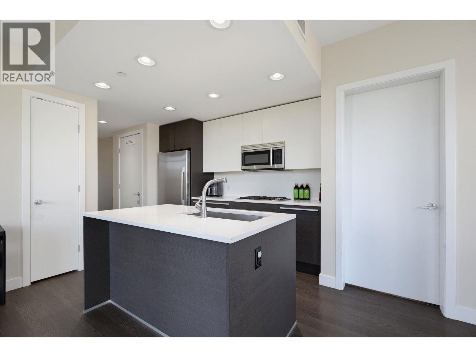 604 2008 Rosser Avenue, Burnaby, British Columbia  V5C 0H8 - Photo 15 - R3174903