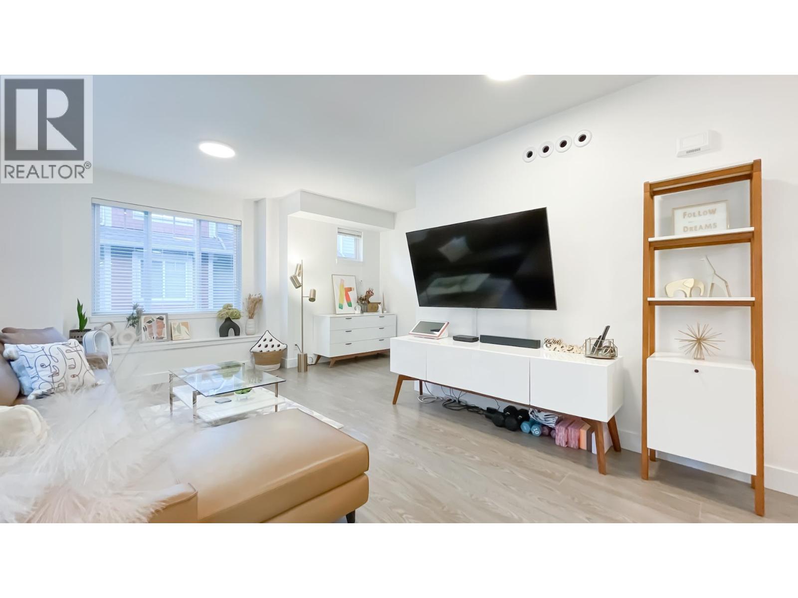 10 9780 GENERAL CURRIE ROAD