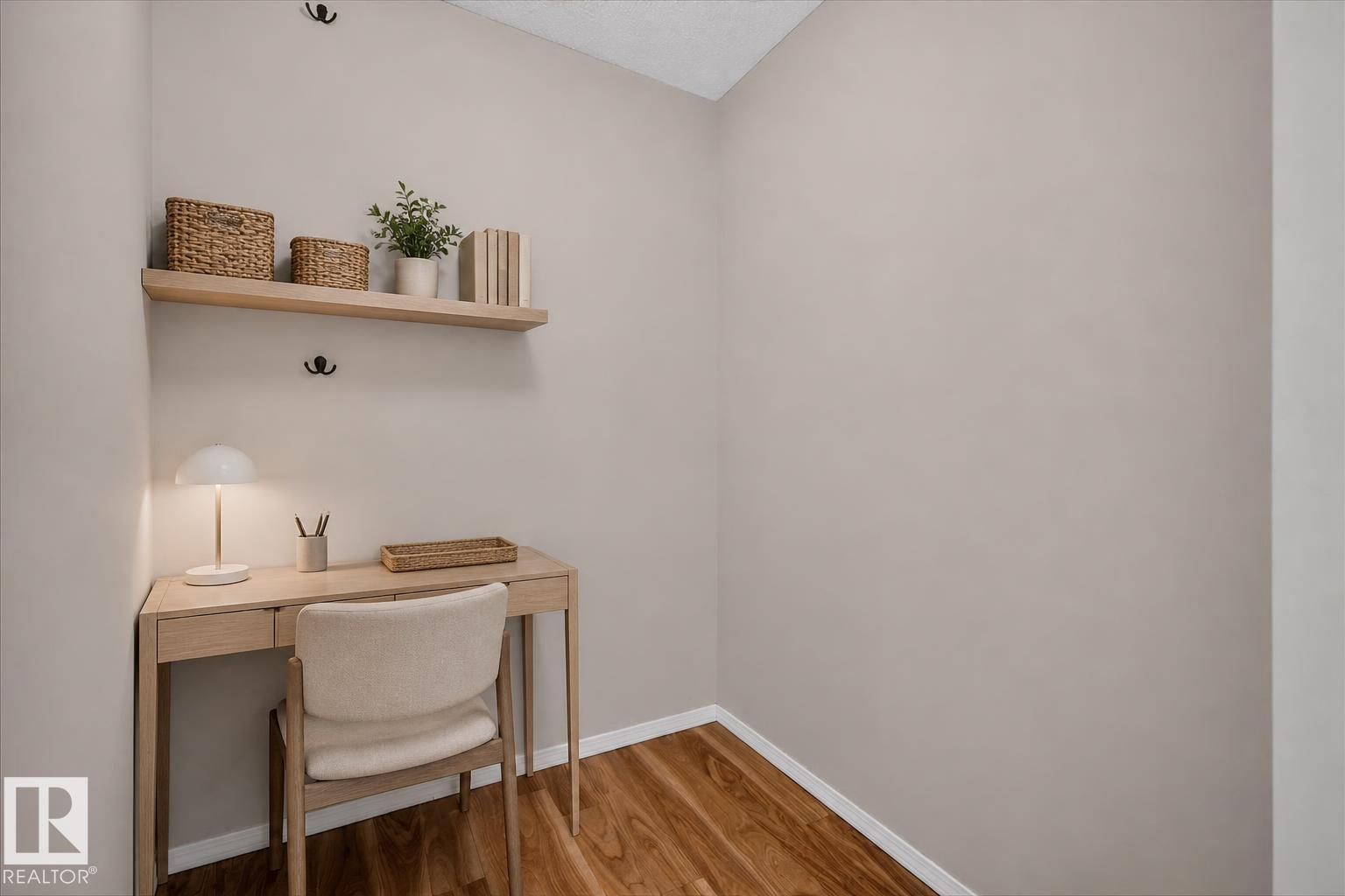 #338 301 CLARVIEW STATION DR NW