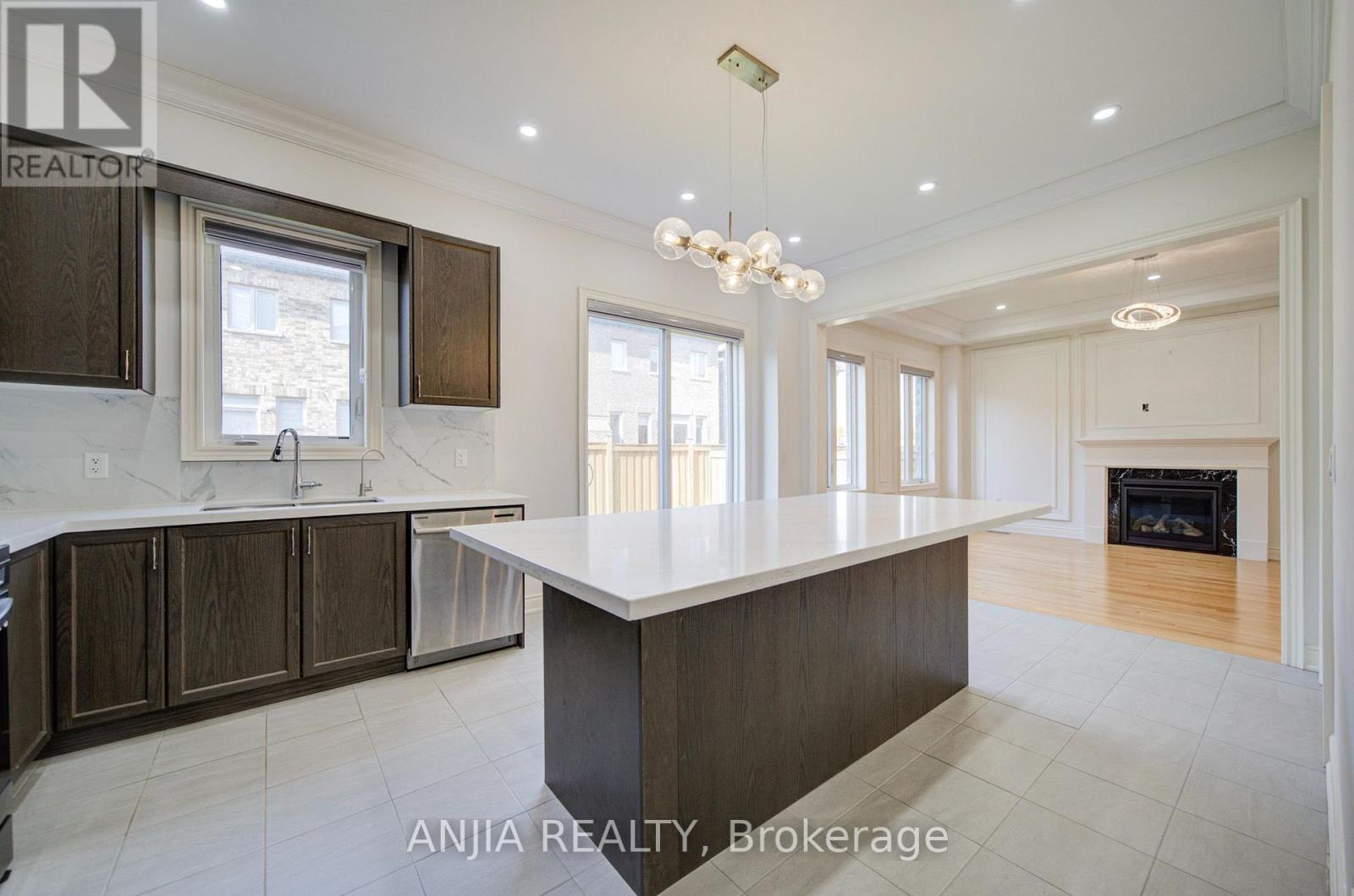 57 Betty May Crescent, East Gwillimbury, Ontario  L9N 1S2 - Photo 19 - N14029910