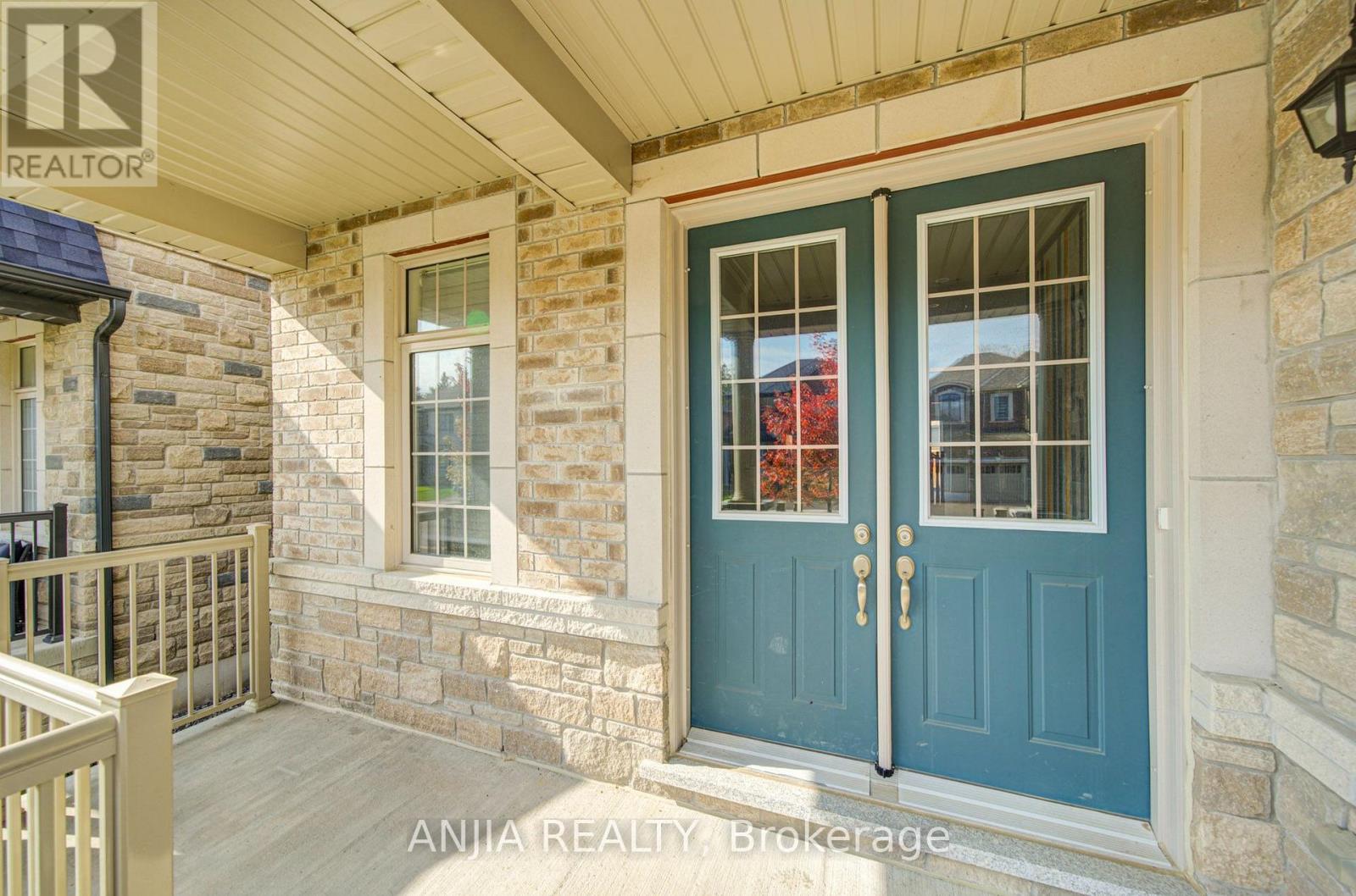 57 Betty May Crescent, East Gwillimbury, Ontario  L9N 1S2 - Photo 3 - N14029910