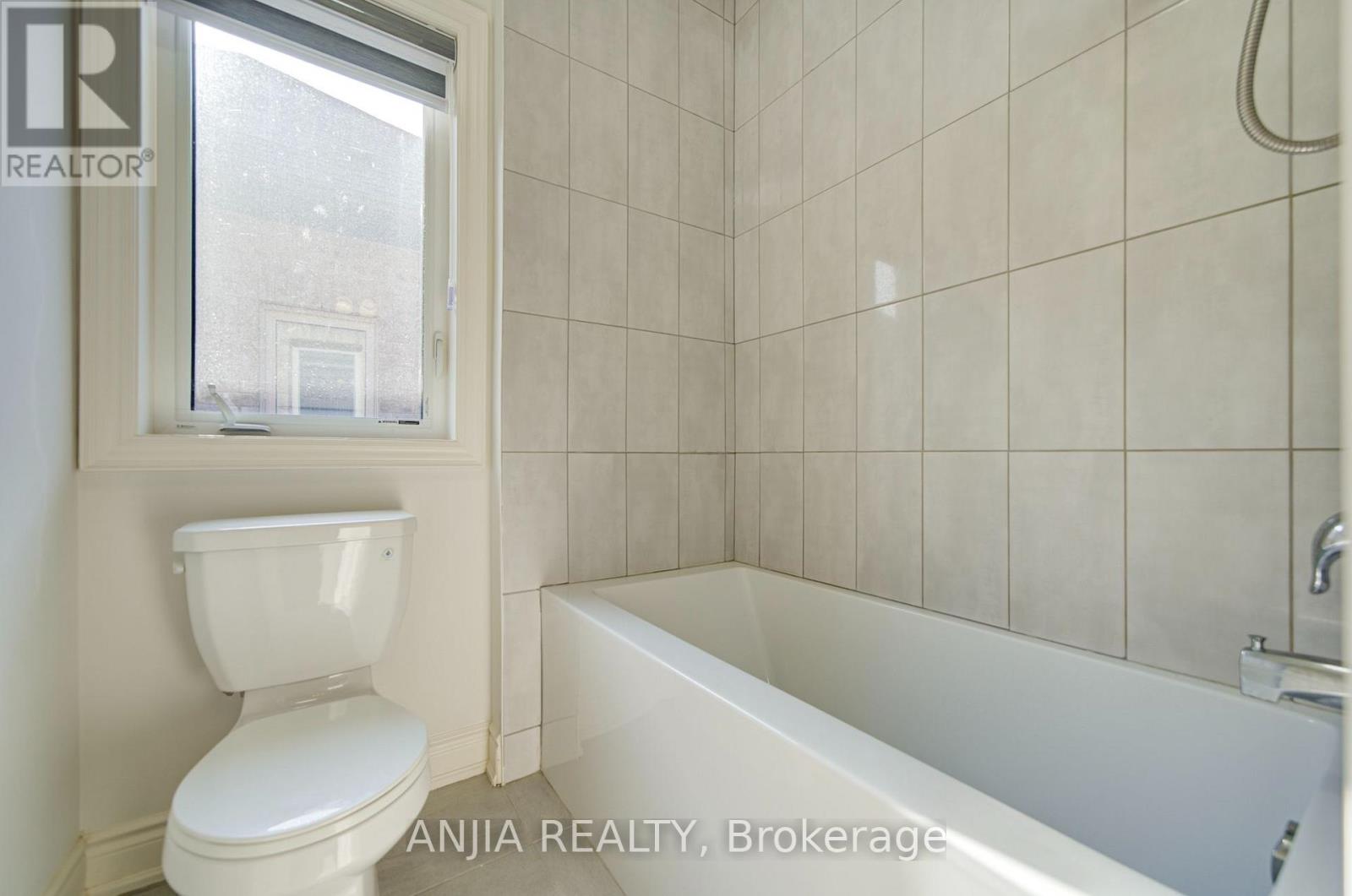 57 Betty May Crescent, East Gwillimbury, Ontario  L9N 1S2 - Photo 40 - N14029910