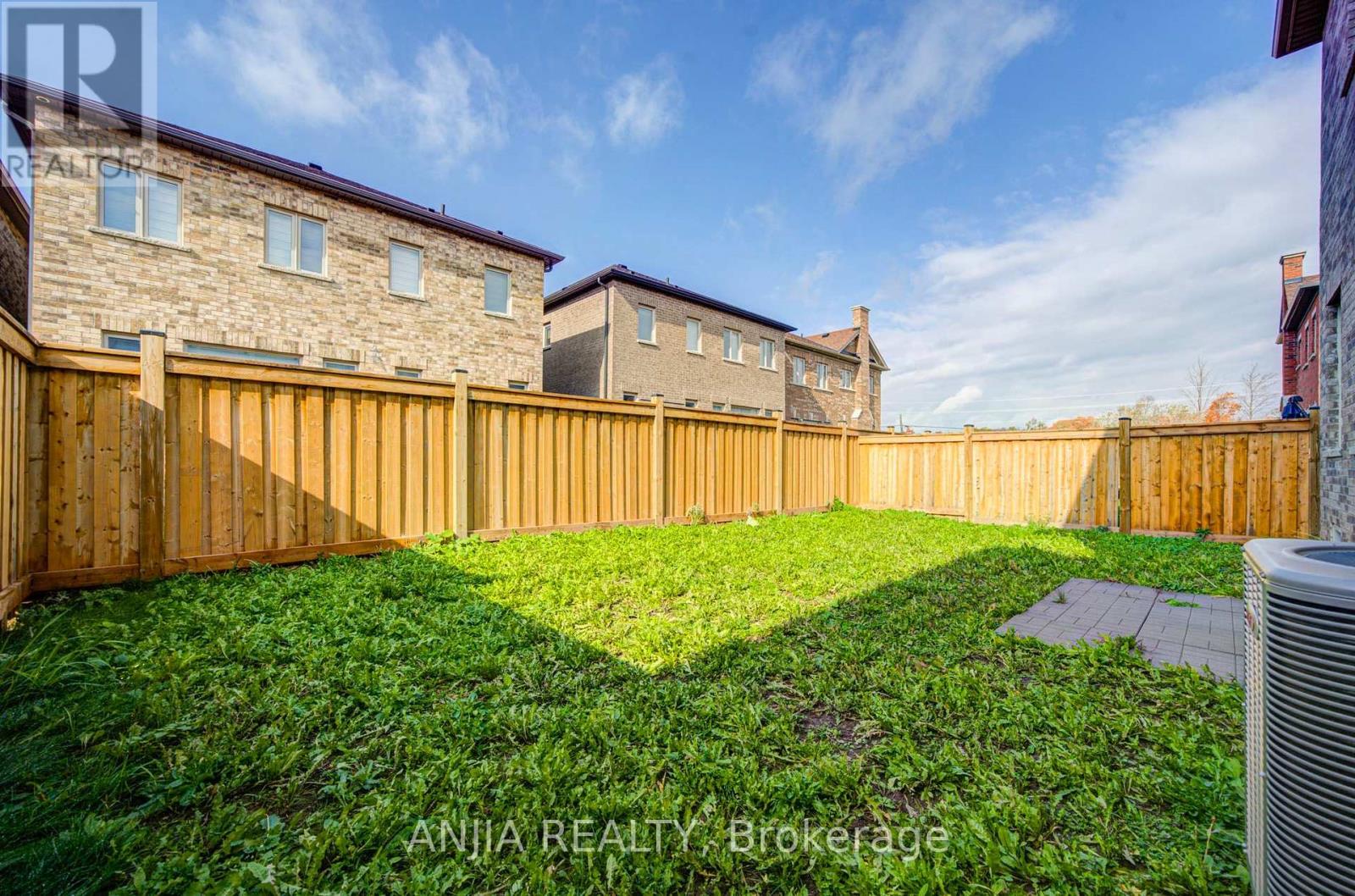 57 Betty May Crescent, East Gwillimbury, Ontario  L9N 1S2 - Photo 49 - N14029910