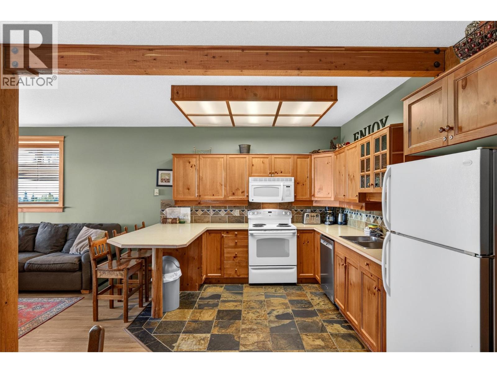 5873 Snow Pines Crescent Unit# A, Big White, British Columbia  V1P 1T4 - Photo 7 - 10401471