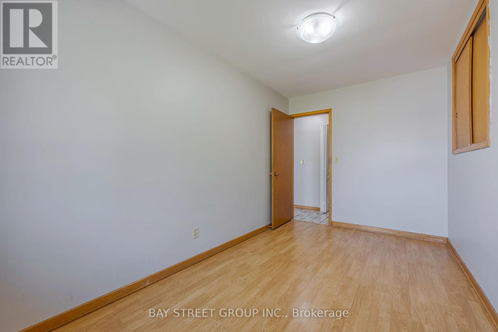 Upper - 29 West Street N, Thorold, Ontario  L2V 2S1 - Photo 17 - X14029944