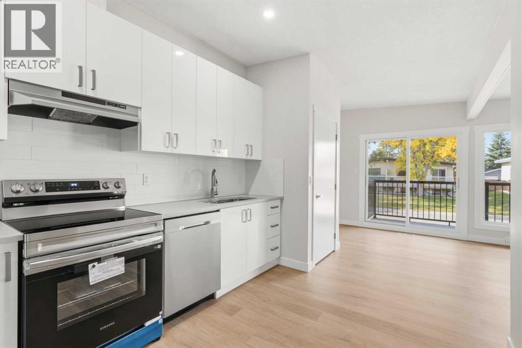 30 / 32 Dalton Bay NW