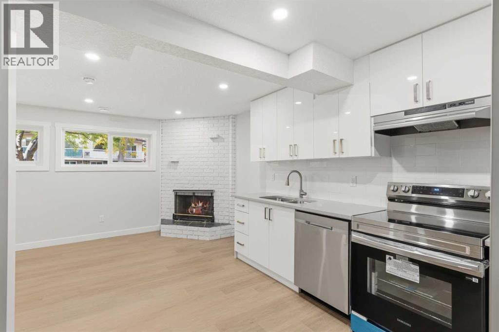 30 / 32 Dalton Bay NW
