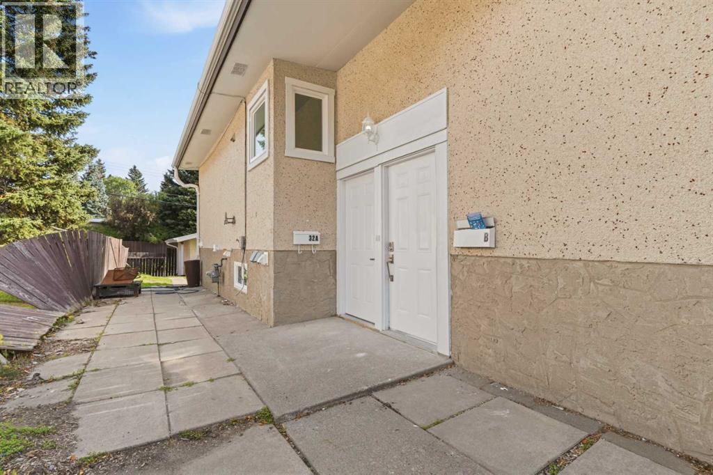 30 / 32 Dalton Bay NW