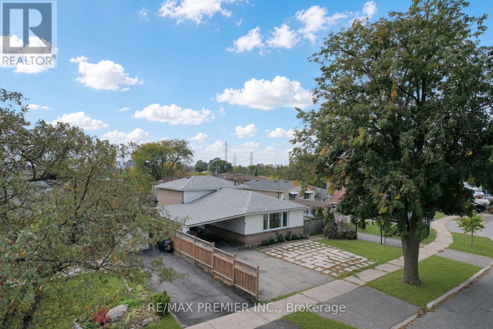 7 ARTECH COURT, Toronto, Ontario