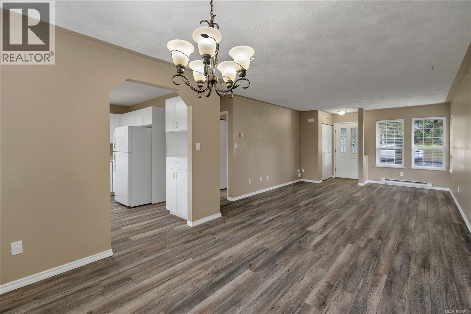 1 772 Robron Rd