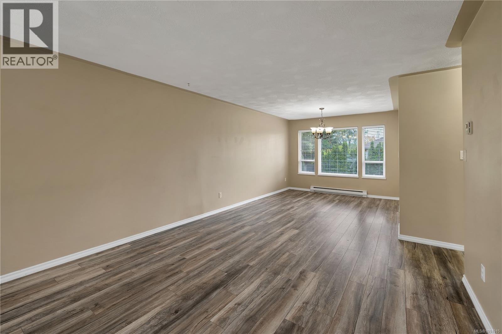 1 772 Robron Rd