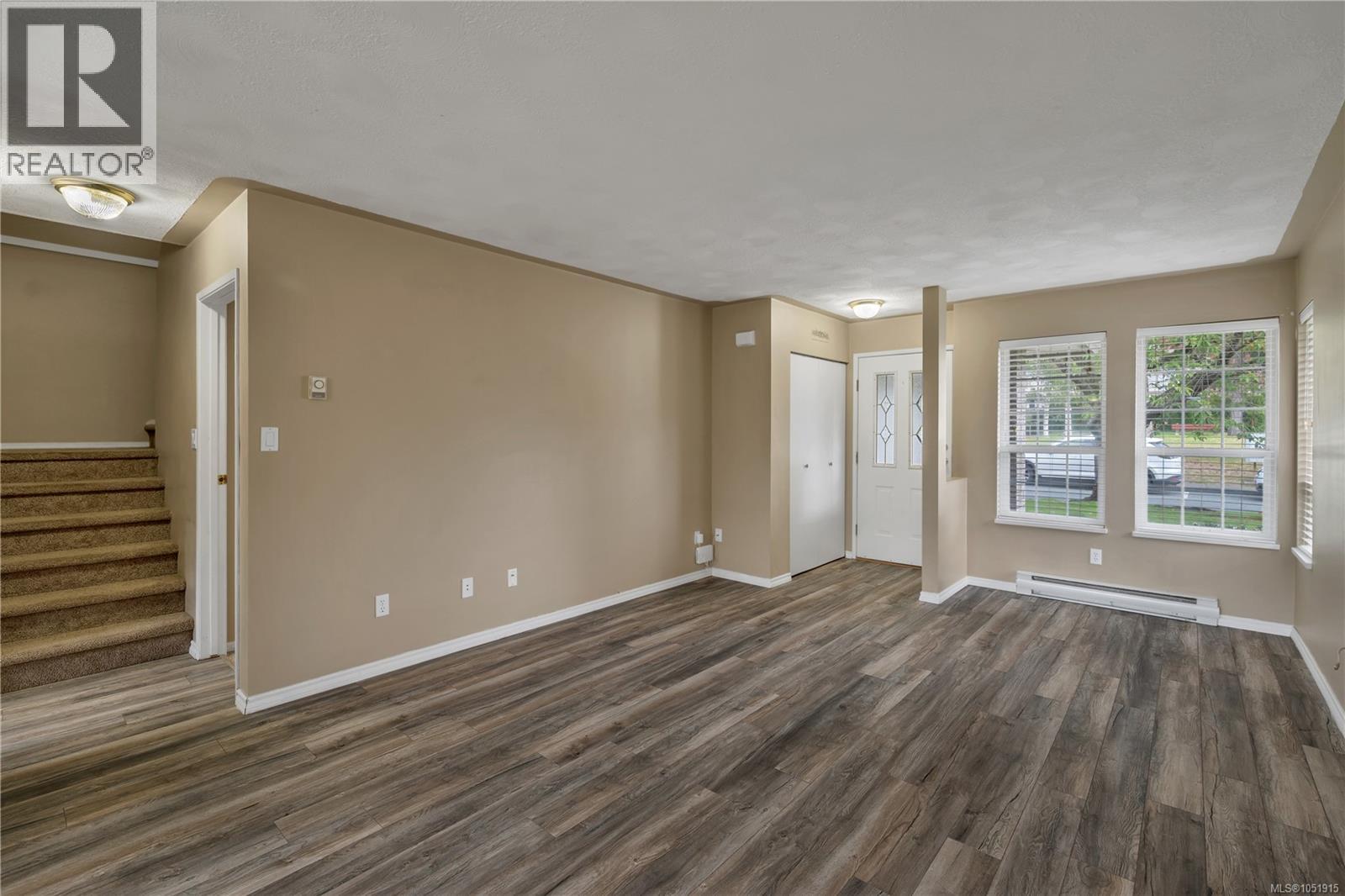 1 772 Robron Rd
