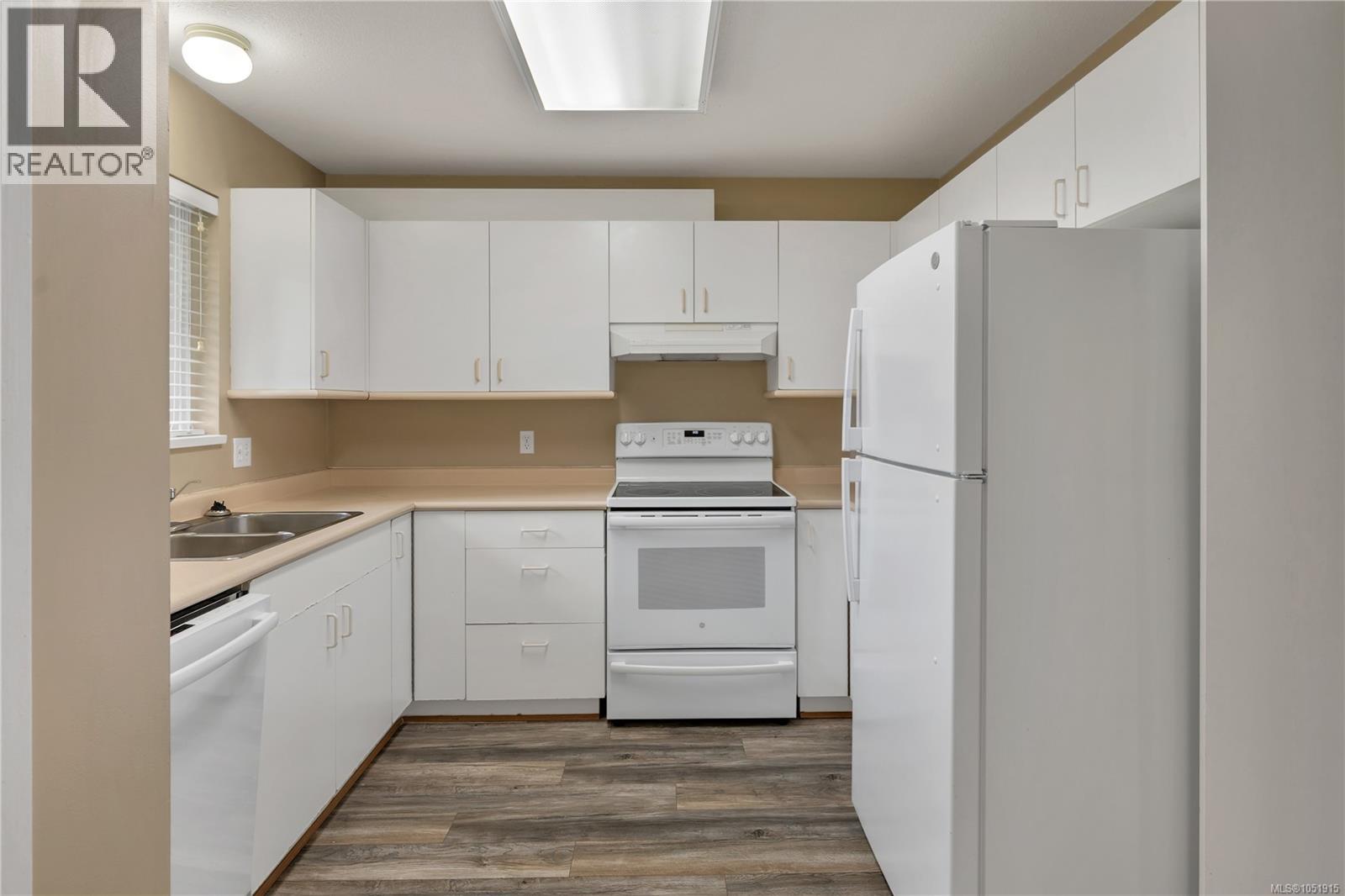 1 772 Robron Rd