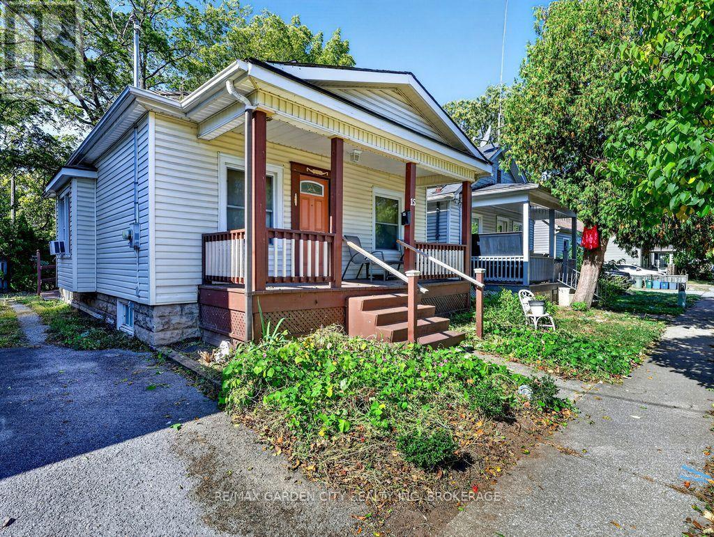 15 RODMAN STREET, St. Catharines, Ontario