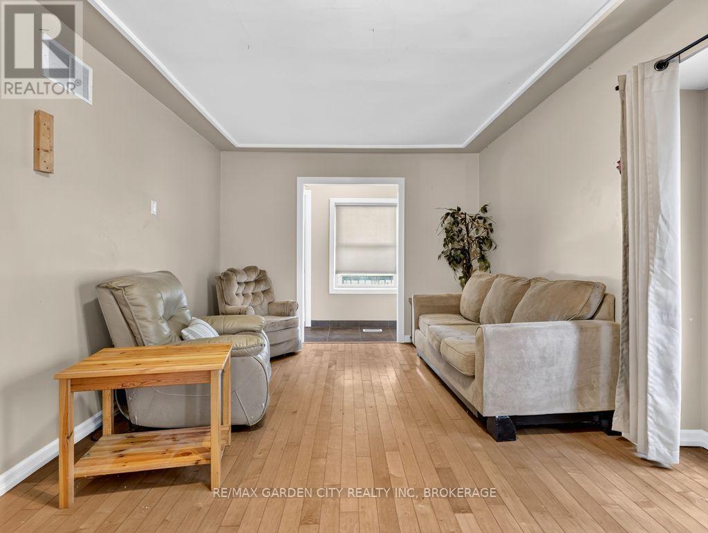 15 Rodman Street, St. Catharines, Ontario  L2R 5C9 - Photo 21 - X14029980