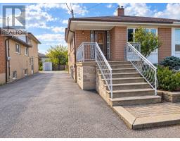 7 PECAN COURT, Toronto, Ontario