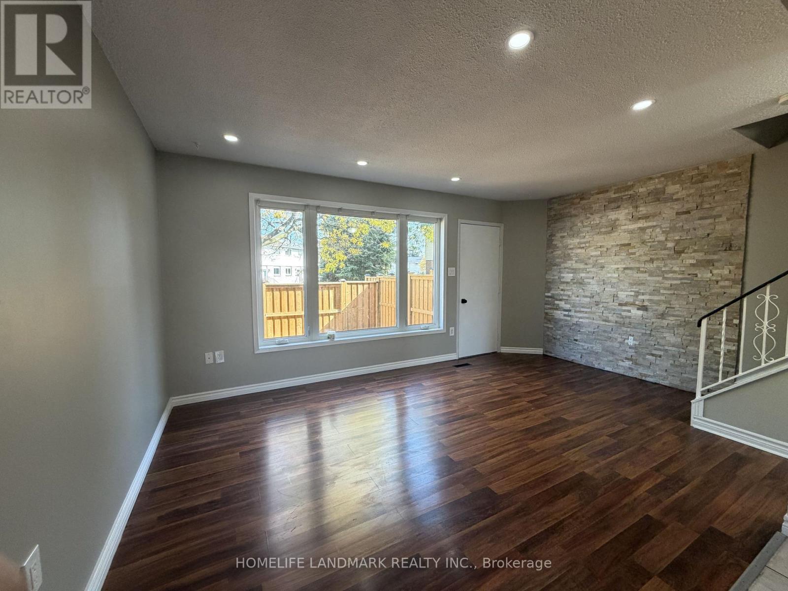 60 - 120 Quigley Road, Hamilton, Ontario  L8K 6L4 - Photo 4 - X14028954