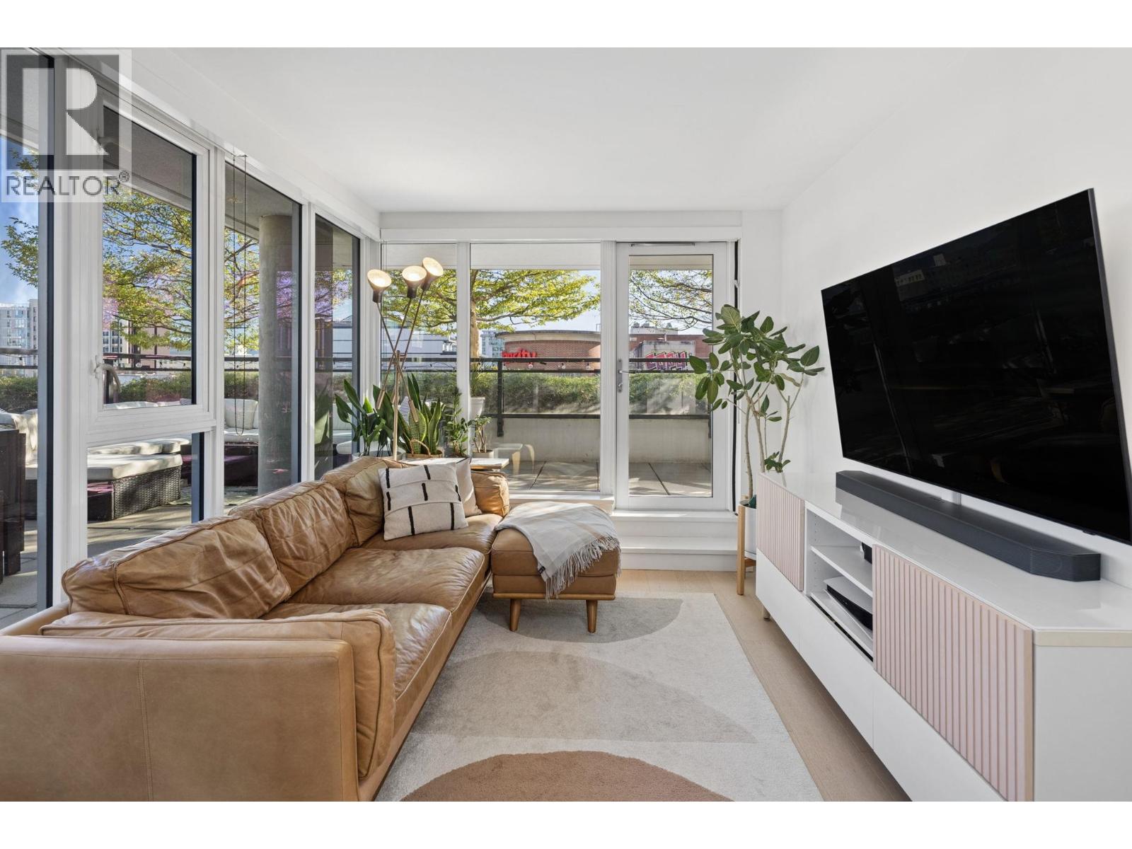 1007 188 Keefer Street, Vancouver, British Columbia  V6A 0E3 - Photo 10 - R3175038