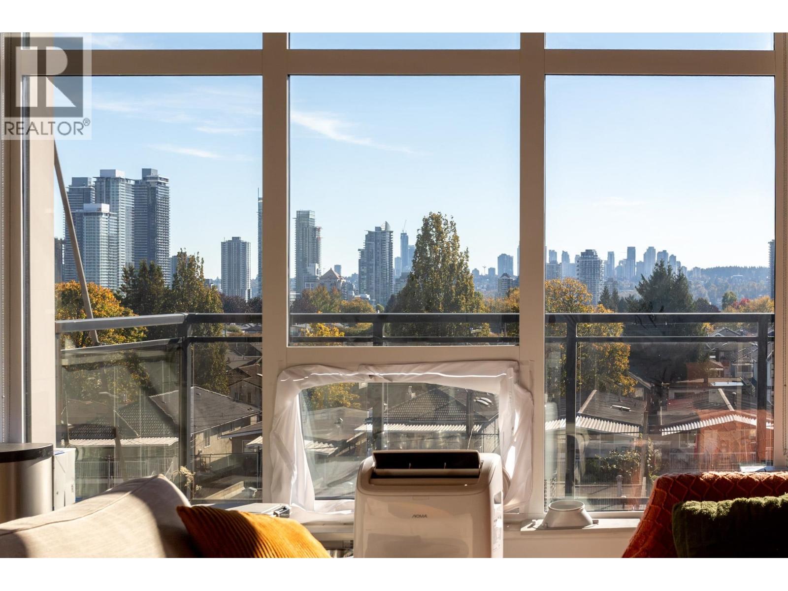 406 4223 Hastings Street, Burnaby, British Columbia  V5C 2J5 - Photo 5 - R3173475