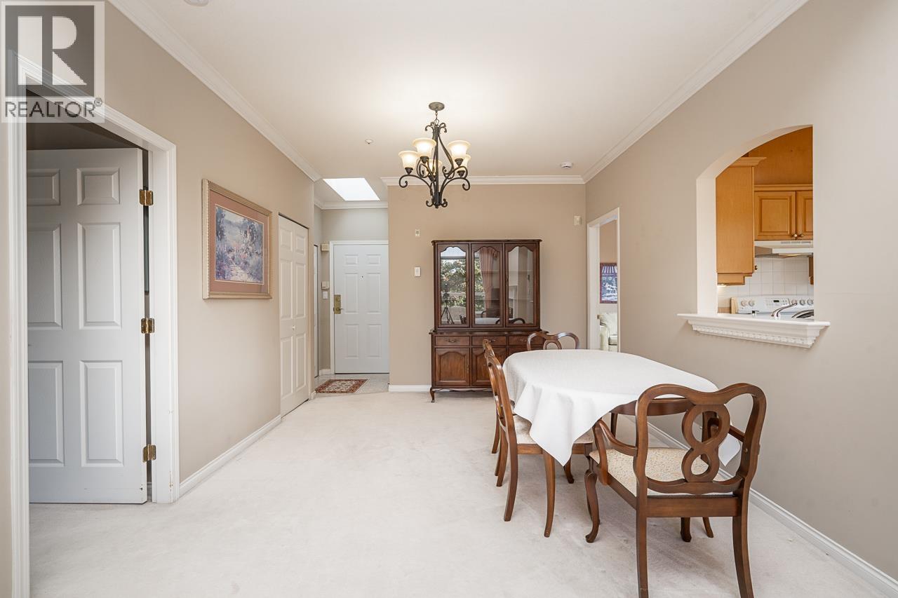 411 3098 Guildford Way, Coquitlam, British Columbia  V3B 7W8 - Photo 6 - R3175012