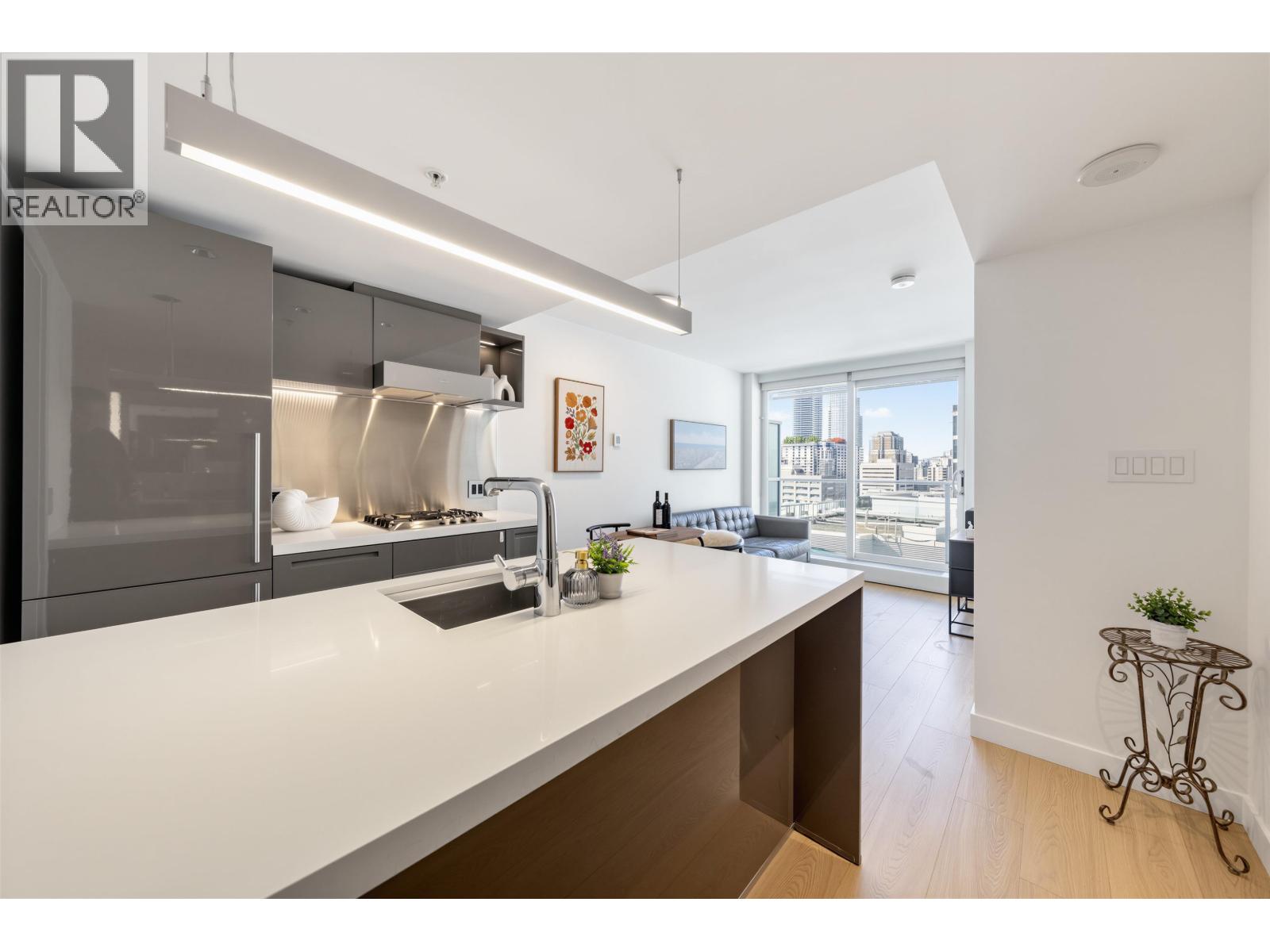 1902 777 Richards Street, Vancouver, British Columbia  V6B 0M6 - Photo 11 - R3174883