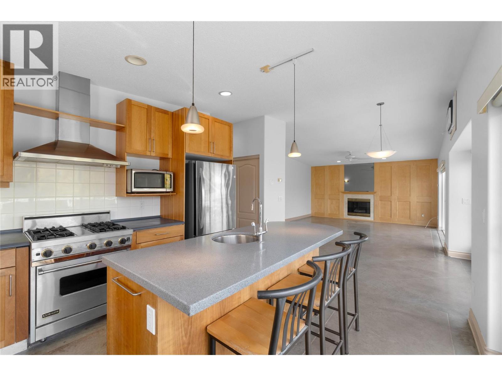 15 Hudson's Bay Trail Unit# 803, Kamloops, British Columbia  V2C 6S6 - Photo 11 - 10402991