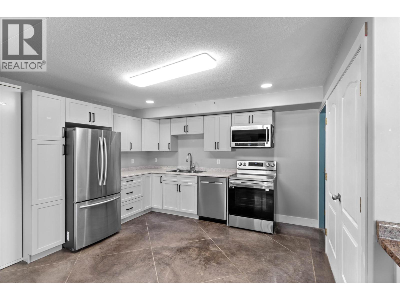 15 Hudson's Bay Trail Unit# 803, Kamloops, British Columbia  V2C 6S6 - Photo 33 - 10402991
