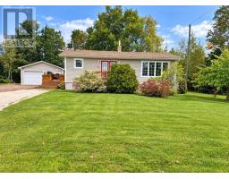 <div class="price">$189,900</div> 14 Treeview Lane<br>Northern Arm, Newfoundland & Labrador<br><div class='bed_bath'>4 Bed | 2 Bath</div>
