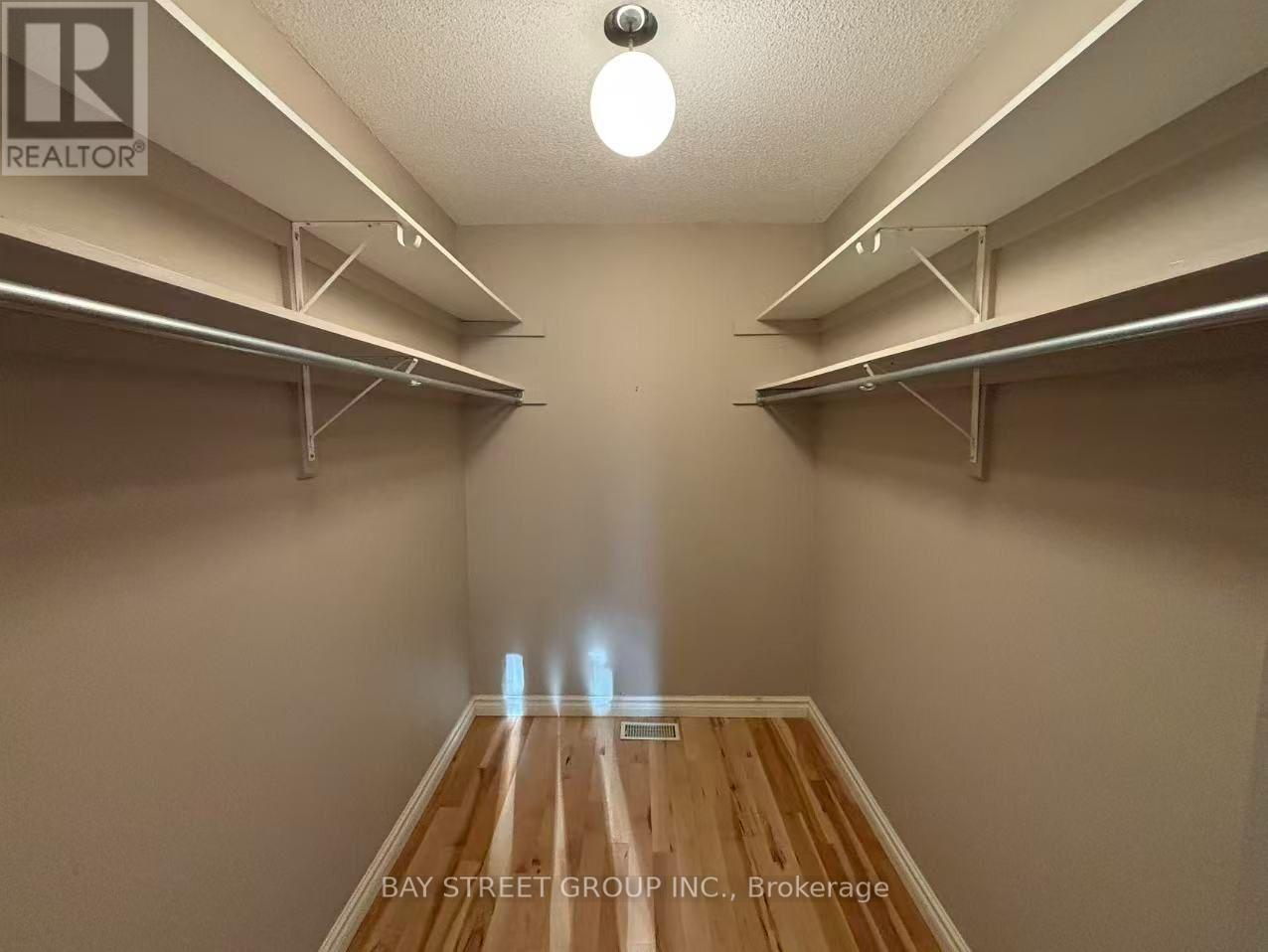18 - 20 Meadowlands Boulevard, Hamilton, Ontario  L9K 1J5 - Photo 6 - X13885806