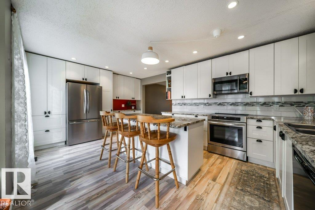 3815 36 AV NW