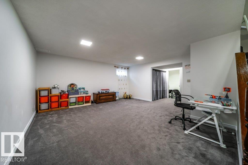 3815 36 AV NW