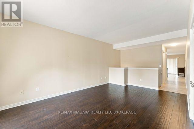 50 Shipview Court, Welland, Ontario  L3B 0A7 - Photo 4 - X14030042