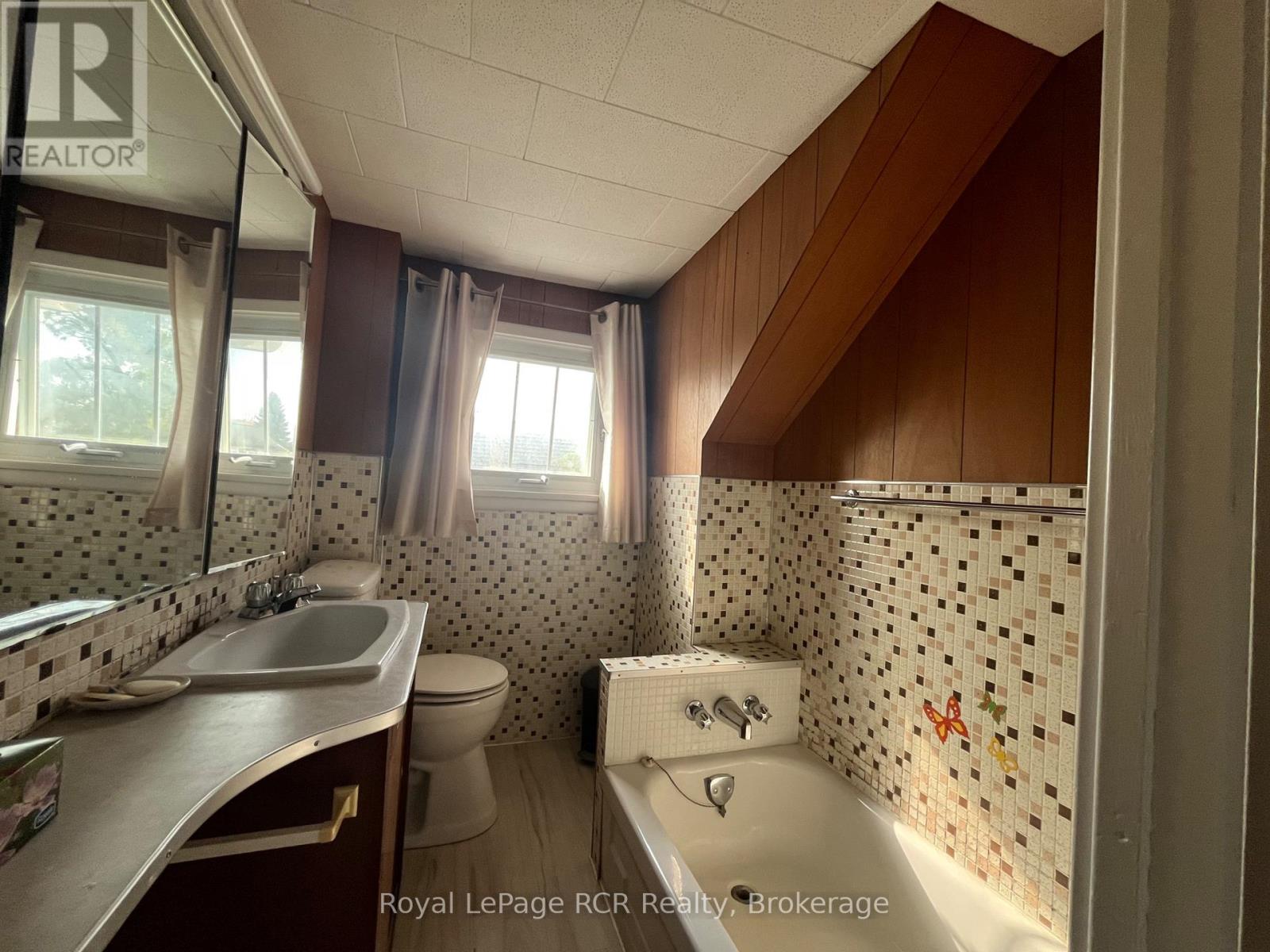582 12th Ave Avenue N, Hanover, Ontario  N4N 2V6 - Photo 34 - X14030118