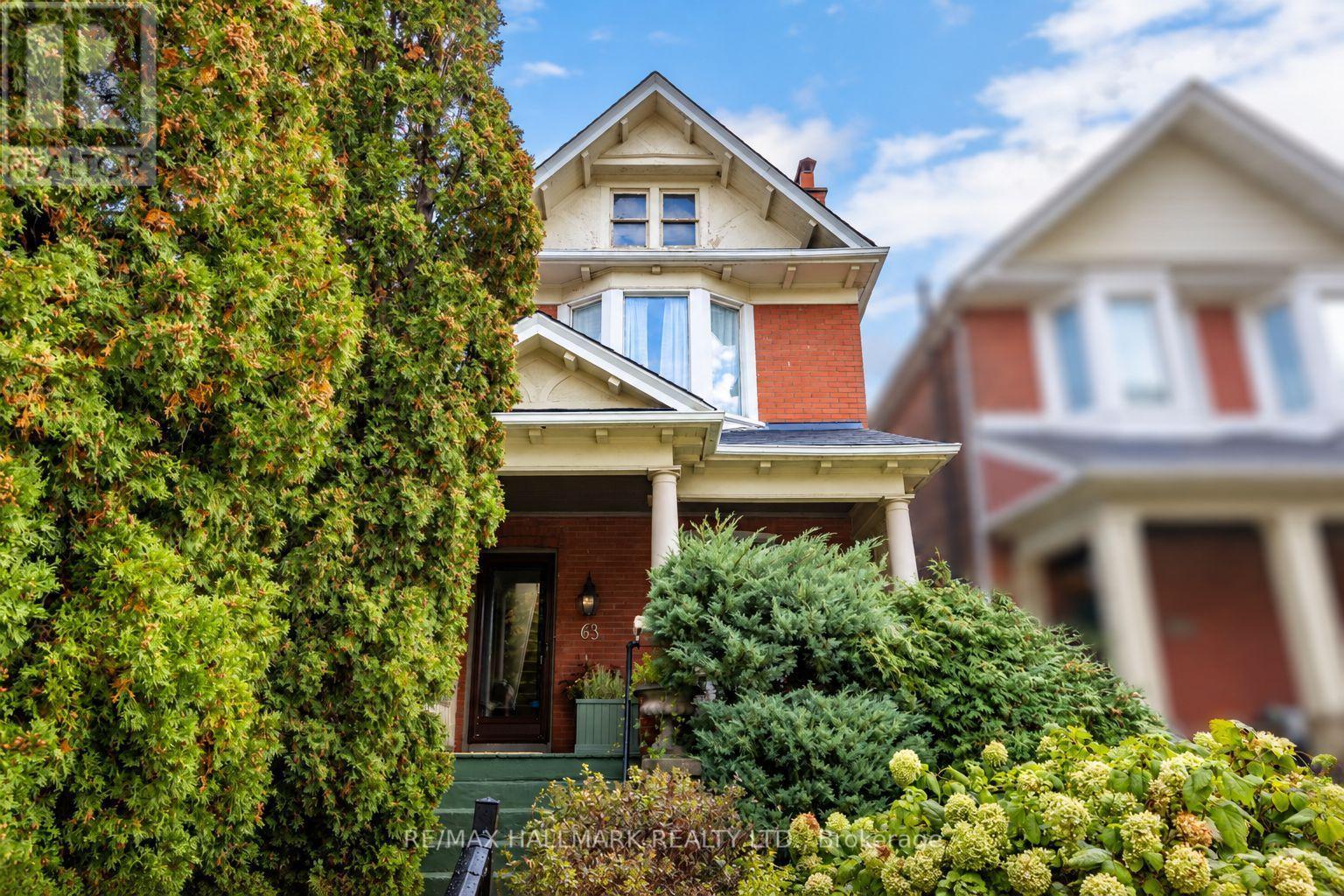 63 Chester Avenue, Toronto, Ontario  M4K 2Z8 - Photo 2 - E14030116