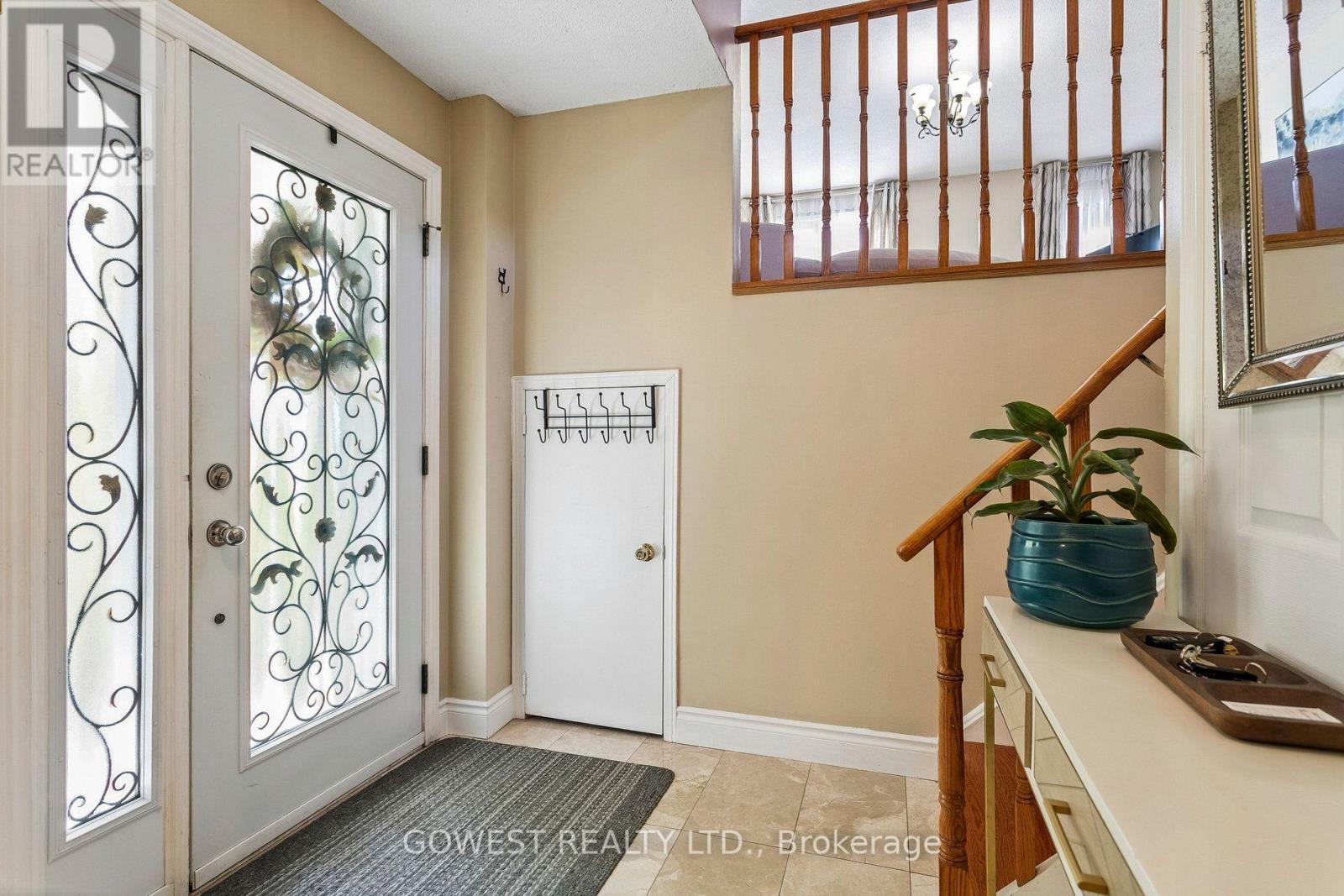 Main - 3275 Dragon Drive, Mississauga, Ontario  L5B 3H6 - Photo 3 - W14030106