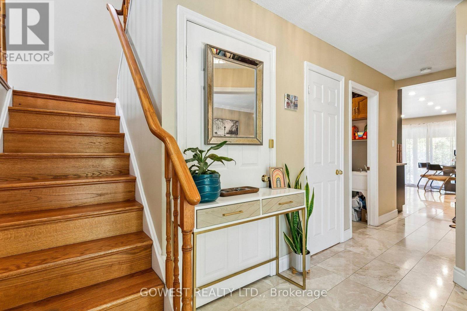 Main - 3275 Dragon Drive, Mississauga, Ontario  L5B 3H6 - Photo 6 - W14030106