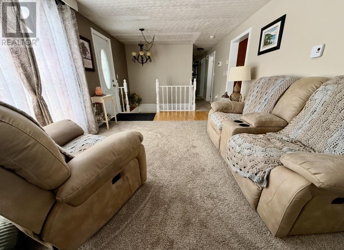 24 Farm Road, Howley — photo 32