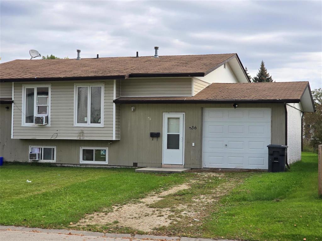 636 Oak Bay, Portage La Prairie, Manitoba  R1N 3L1 - Photo 0 - 202625222