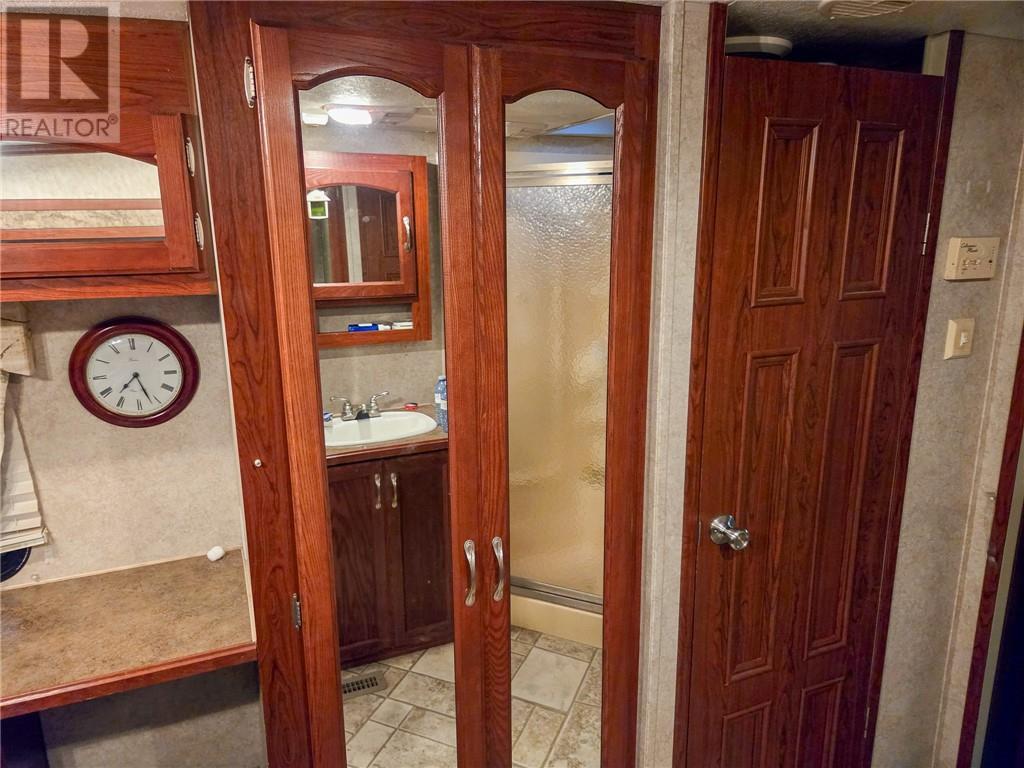1757 Monument Road, Spring  Bay, Ontario  P0P 2B0 - Photo 17 - 2130906