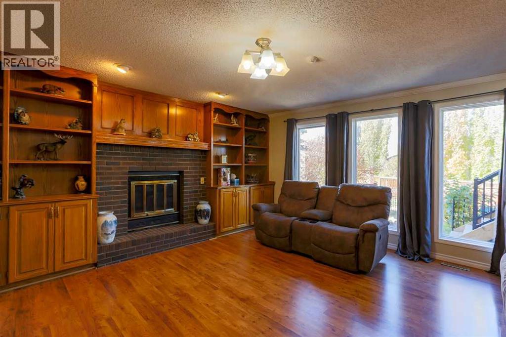 94 Athabasca Crescent