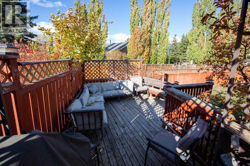94 Athabasca Crescent