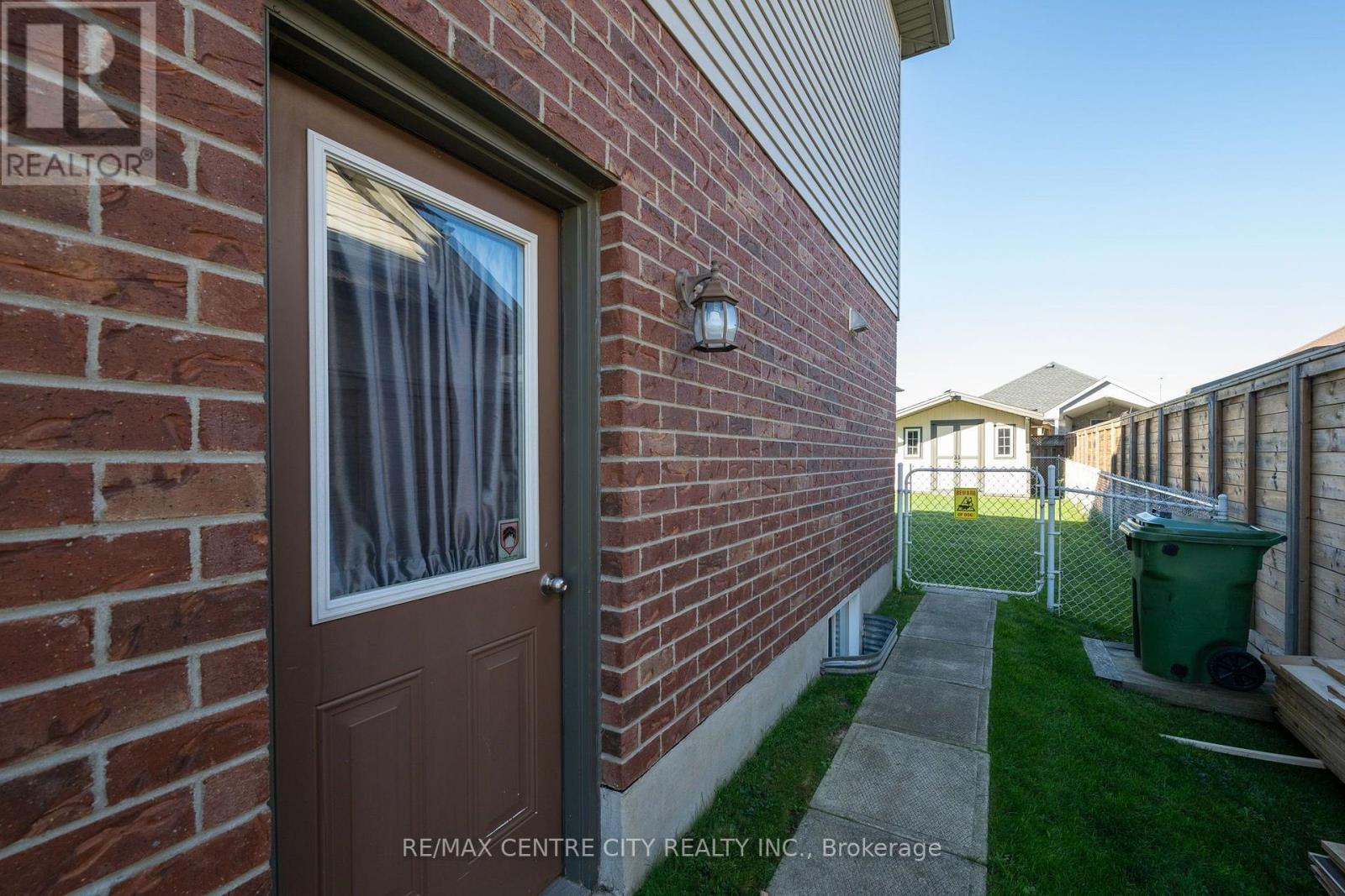 52 Pine Valley Drive, St. Thomas, Ontario  N5R 5J5 - Photo 32 - X14030132