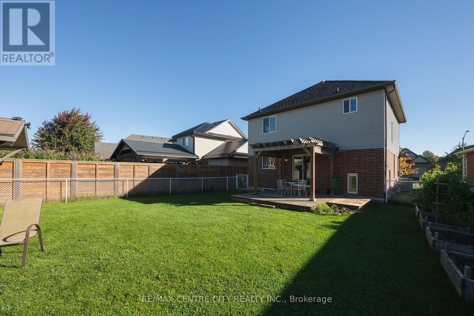 52 Pine Valley Drive, St. Thomas, Ontario  N5R 5J5 - Photo 37 - X14030132