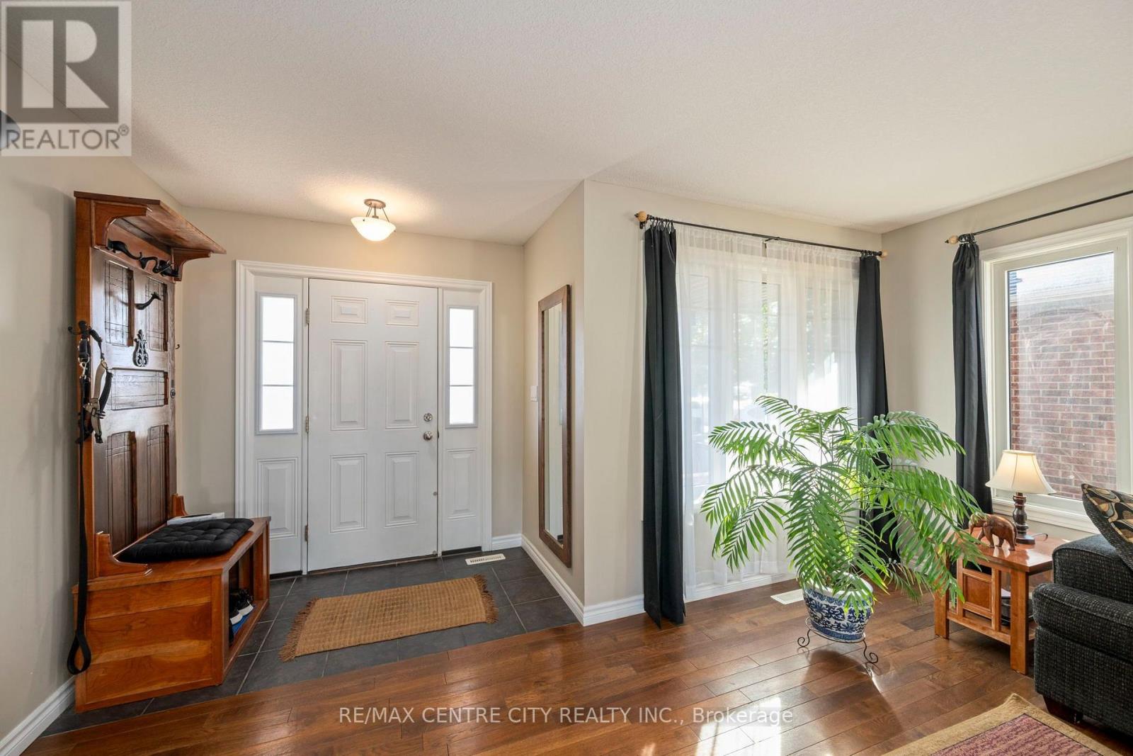 52 Pine Valley Drive, St. Thomas, Ontario  N5R 5J5 - Photo 6 - X14030132