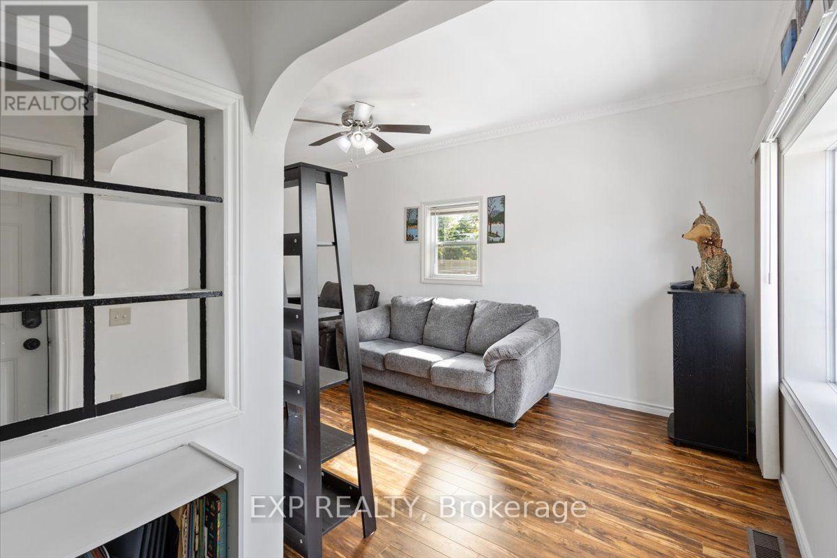 27754 Kerwood Road, Adelaide Metcalfe, Ontario  N0M 2B0 - Photo 11 - X14030156
