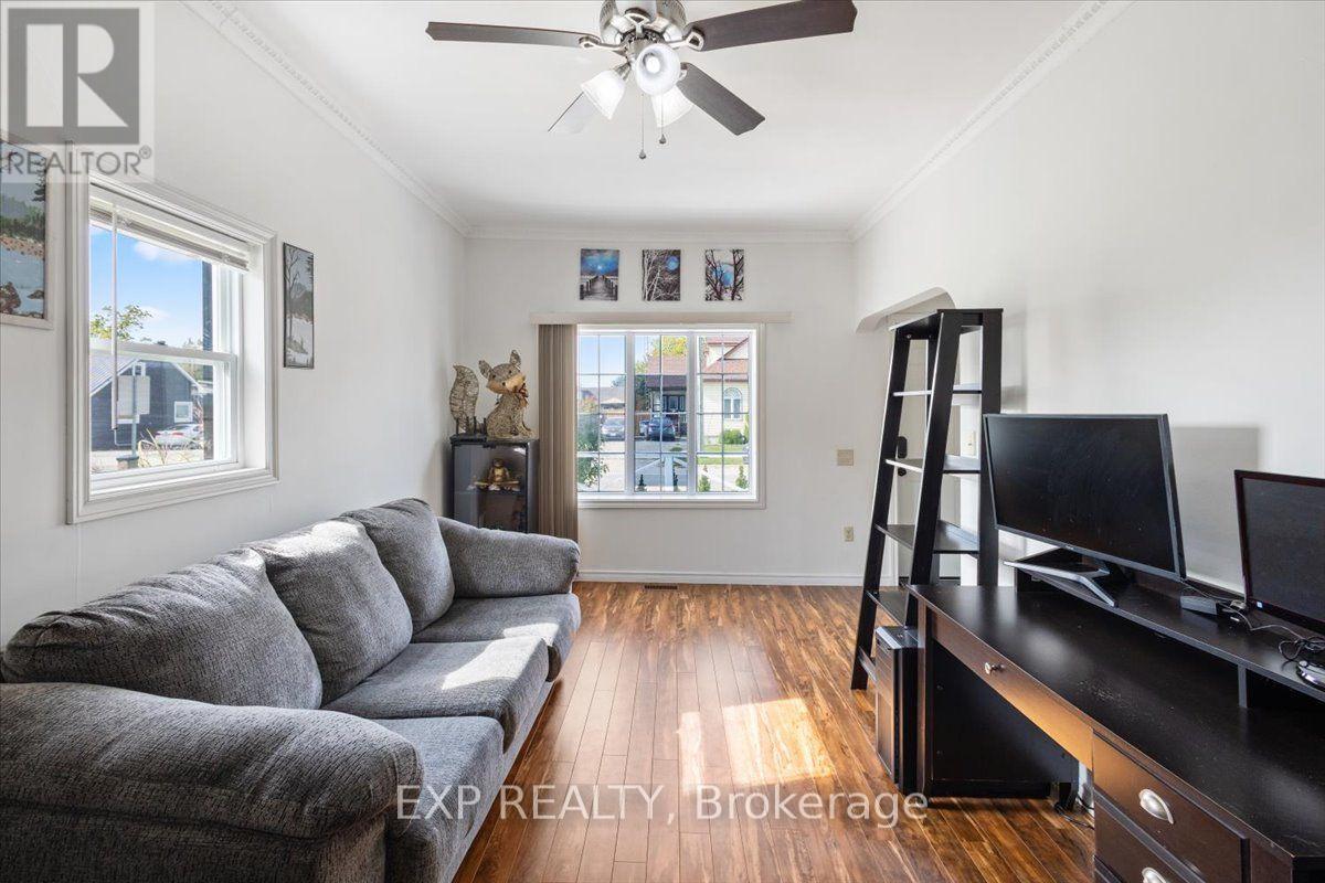 27754 Kerwood Road, Adelaide Metcalfe, Ontario  N0M 2B0 - Photo 15 - X14030156