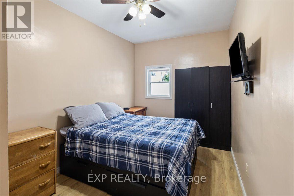 27754 Kerwood Road, Adelaide Metcalfe, Ontario  N0M 2B0 - Photo 16 - X14030156