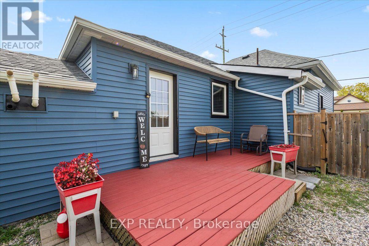 27754 Kerwood Road, Adelaide Metcalfe, Ontario  N0M 2B0 - Photo 33 - X14030156