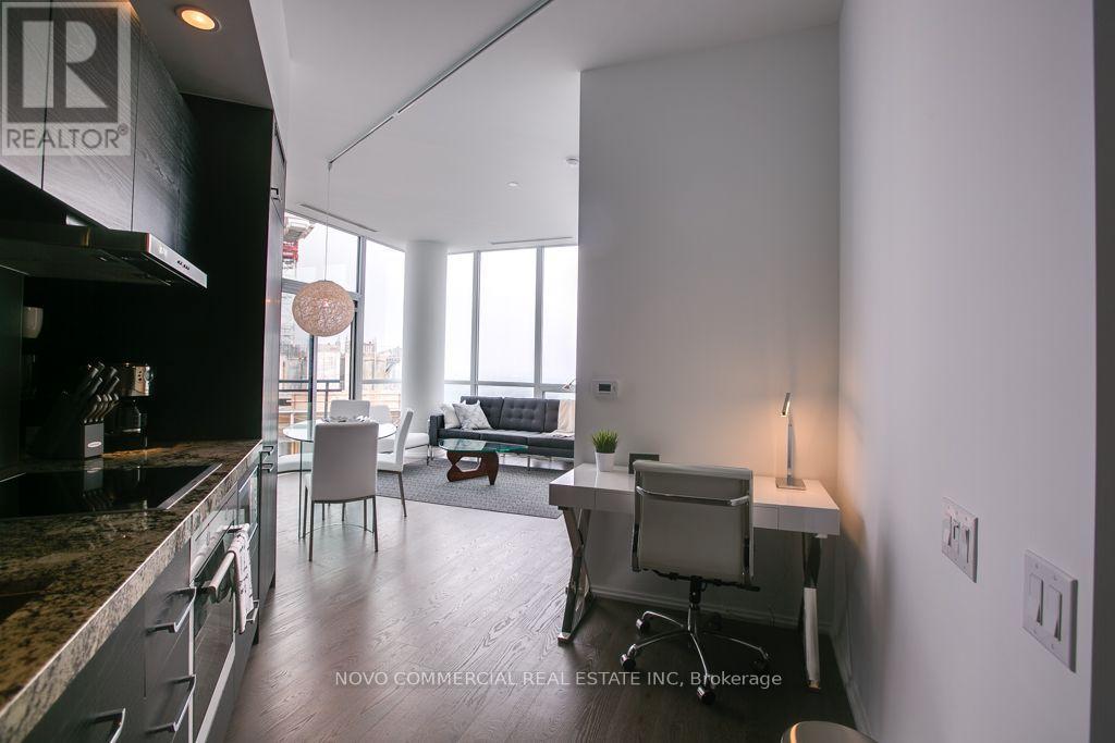 5209 - 45 Charles Street E, Toronto, Ontario  M4Y 0B8 - Photo 3 - C14030190